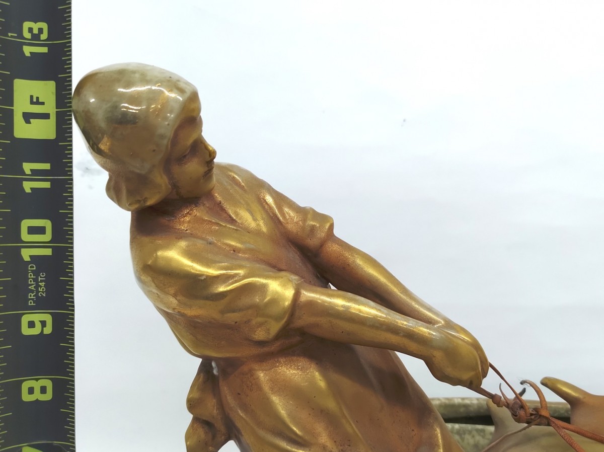 Magnifique statue, céramique représentant une bergère et ses chèvres (voir autres photos pour condition) 7 Magnifique statue, céramique représentant une bergère et ses chèvres (voir autres photos pour condition) 7