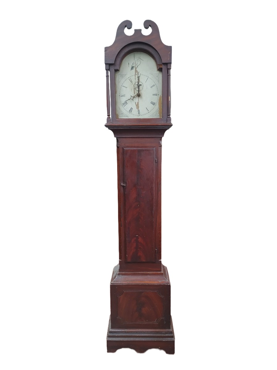 Belle horloge dite grand-père, beau faux-fini d'origine et mécanisme en bois, non-fonctionnelle 7 Belle horloge dite grand-père, beau faux-fini d'origine et mécanisme en bois, non-fonctionnelle 7