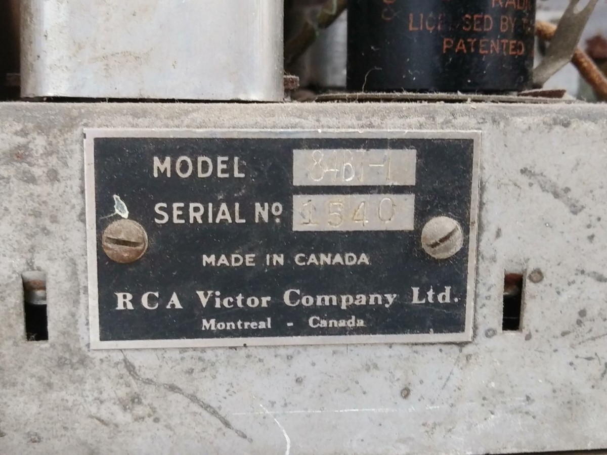 Ancien radio RCA Victor  3