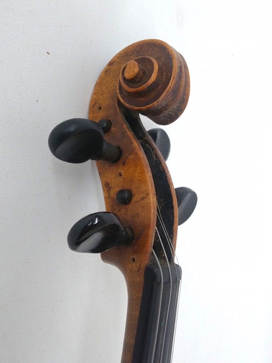 Ancien violon  4