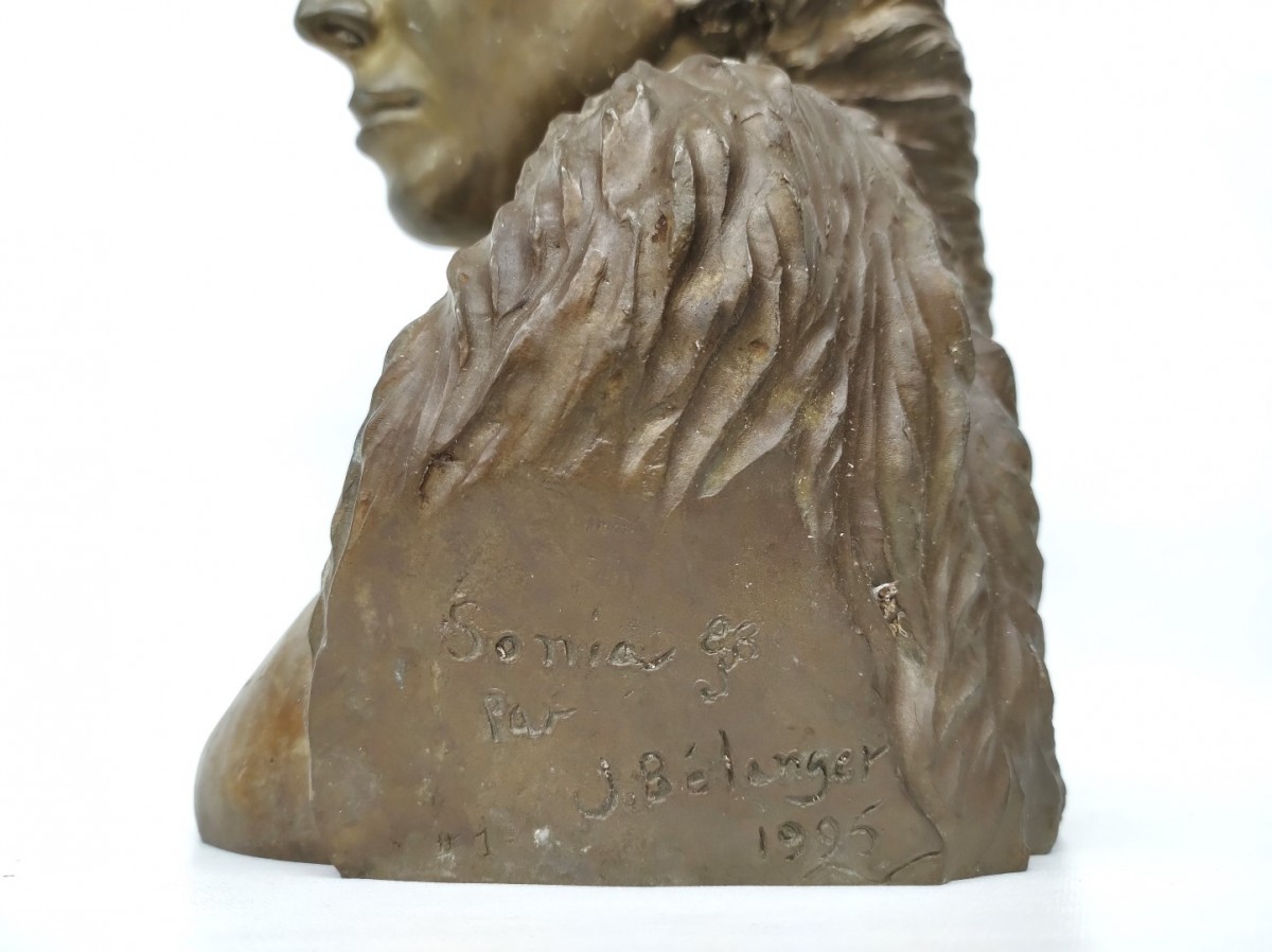 Buste en bronze, signé J. Bélanger 2