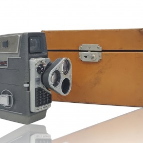 #57329 - 55$ Petite caméra Bell & Howell