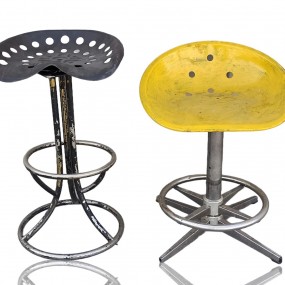 #58144 - 65$ et 40$ Bancs de comptoir, tabourets 