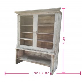 #58569 -  Armoire de cuisine 1830-1840. Moulures d'origine. À restaurer.