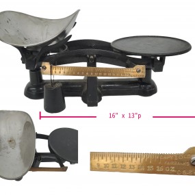 #58596 - 95$ Black Fairbanks scale. Tray. Functional.