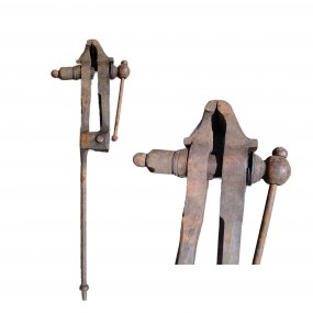 #58579 - 65$ Antique blacksmith's vise. Sturdy. Collector's tool.