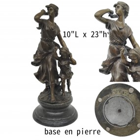 #58704 -  Impressionnante statue avec un beau vécu. Une vraie trouvaille pour votre décor!