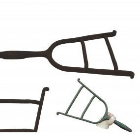 #58632 -  Cast iron tools