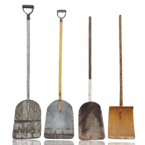 #58746 -  Wooden shovels