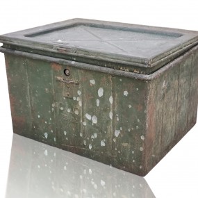 #59061 -  C.L.Q. metal box 