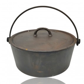 #59131 - 35$ Cast iron cauldron 