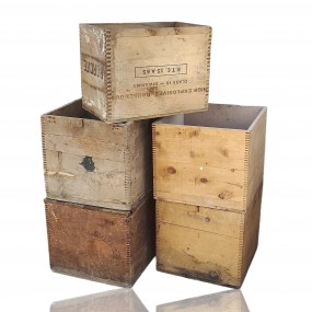 #59579 -  Antique wooden crate — rustic storage