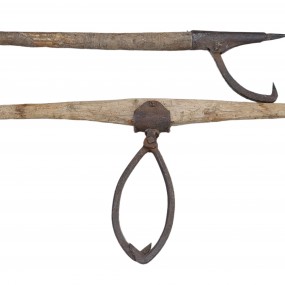 #59576 - 55$ch. Vintage logging tools — hook & ice tongs, rustic patina