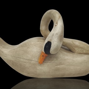 #59604 -  Vintage hand-carved wooden swan — folk art décor