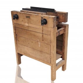 #59614 - 325$ Antique wooden carpenter’s workbench, press