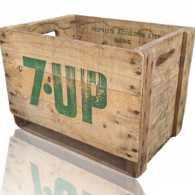 #59618 - 35$ Vintage 7UP wood crate Quebec