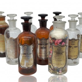 #59742 -  Anciennes bouteilles d'apothicaire ( Reste 4 bouteilles de disponible)