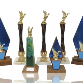 #59727 -  Lot de trophées remportés par Jim Laffoley, sculpteur d'appelants et de canards décoratifs