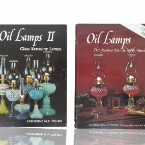 #59971 - 30$ ch. Set of 2 “Oil Lamps” reference books by Catherine M.V. Thuro #59971 - 30$ ch. Set of 2 “Oil Lamps” reference books by Catherine M.V. Thuro
