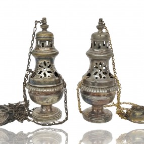 #60017 -  Paire d’encensoirs anciens, belle patine argentée, objets religieux