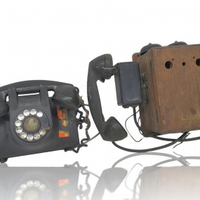 #60144 -  Vintage decorative telephone