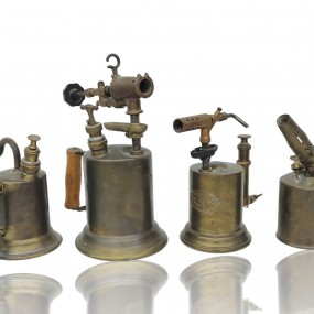 #60365 - 35$ ch. Anciens chalumeaux en laiton 