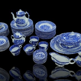 #60434 - 445$ Ensemble de vaisselle ''flow blue''