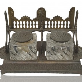 #60872 -  Joli encrier décoratif en fonte 