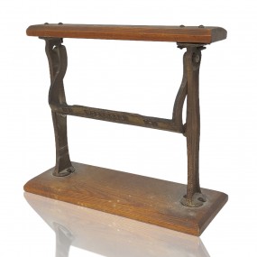 #60913 - 65$ Vintage paper dispenser #60913 - 65$ Vintage paper dispenser