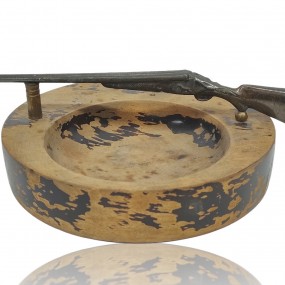 Ashtray with fire arm decoration 