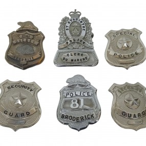 #61239 -  Lot d'anciennes badges de police (vérifier disponibilité)