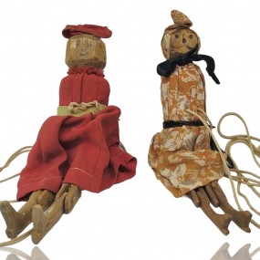 #61367 - 135$ch Old handmade primitive wooden dolls toy