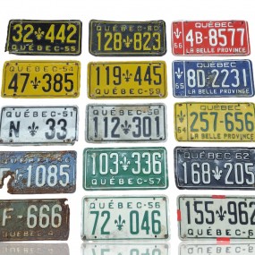 #61535 -  (1951 vendue)Lot d'anciennes plaques d'immatriculation du Québec, licences 