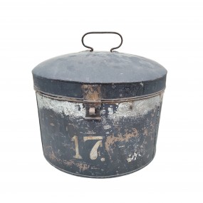 #62158 - 95$ Scotland metal box