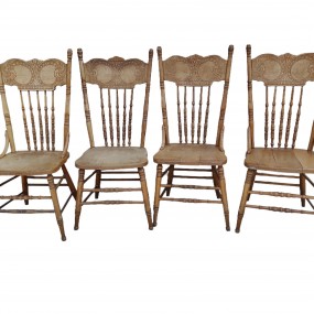 #62238 -  Ensemble de 4 chaises antiques en bois