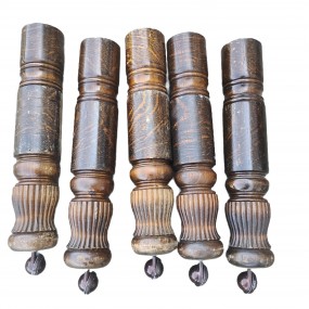 #62223 - 85$ 5 pattes de table, bois tournées