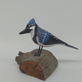 #62214 - 55$ Sculpture de geai bleu en bois signée S. Tremblay