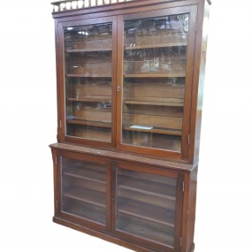 #62259 -  Grande armoire vaisselier,bibliothèque, pratique pour collection