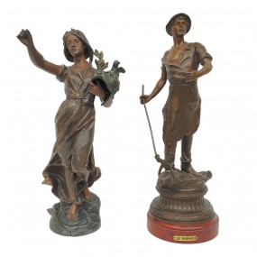 #62699 - 85$ à 135$ ch. Jolies statues en régule, statuettes Victoriennes (Celle de droite VENDU) #62699 - 85$ à 135$ ch. Jolies statues en régule, statuettes Victoriennes (Celle de droite VENDU)
