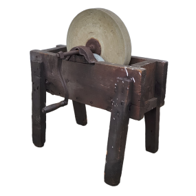 #62734 - 85$ Ancienne meule à aiguiser, outil