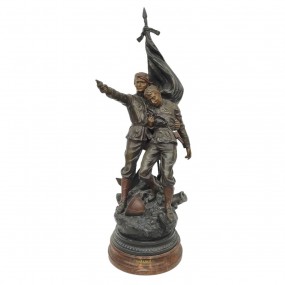 #62830 -  Antique regul military statue, pro patria
