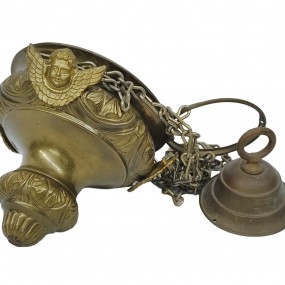 #63081 - 195$ Antique metal sanctuary lamp decorated with a raised cherub motif.