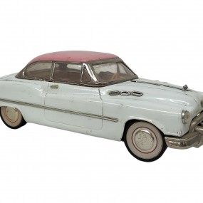 #63137 - 75$ Jouet ancien, réplique décorative d'une buick des années 1950