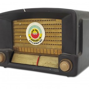 Vintage decorative radio