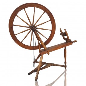 Antique spinning wheel