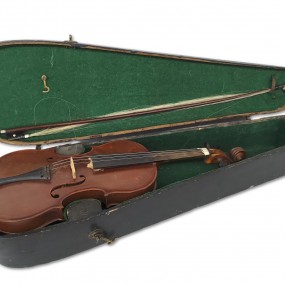 Vintage violin 