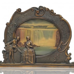 Vintage Niagara falls lamp 
