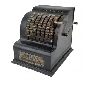 Ancienne machine à additionner American Adding Machine à manivelle.