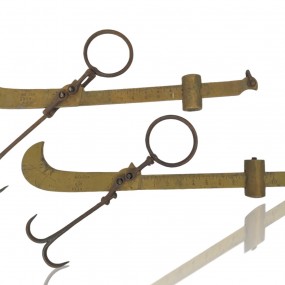 #60318 -  Antique brass scales 