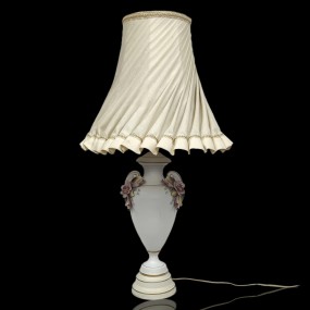 Nice porcelain lamp 